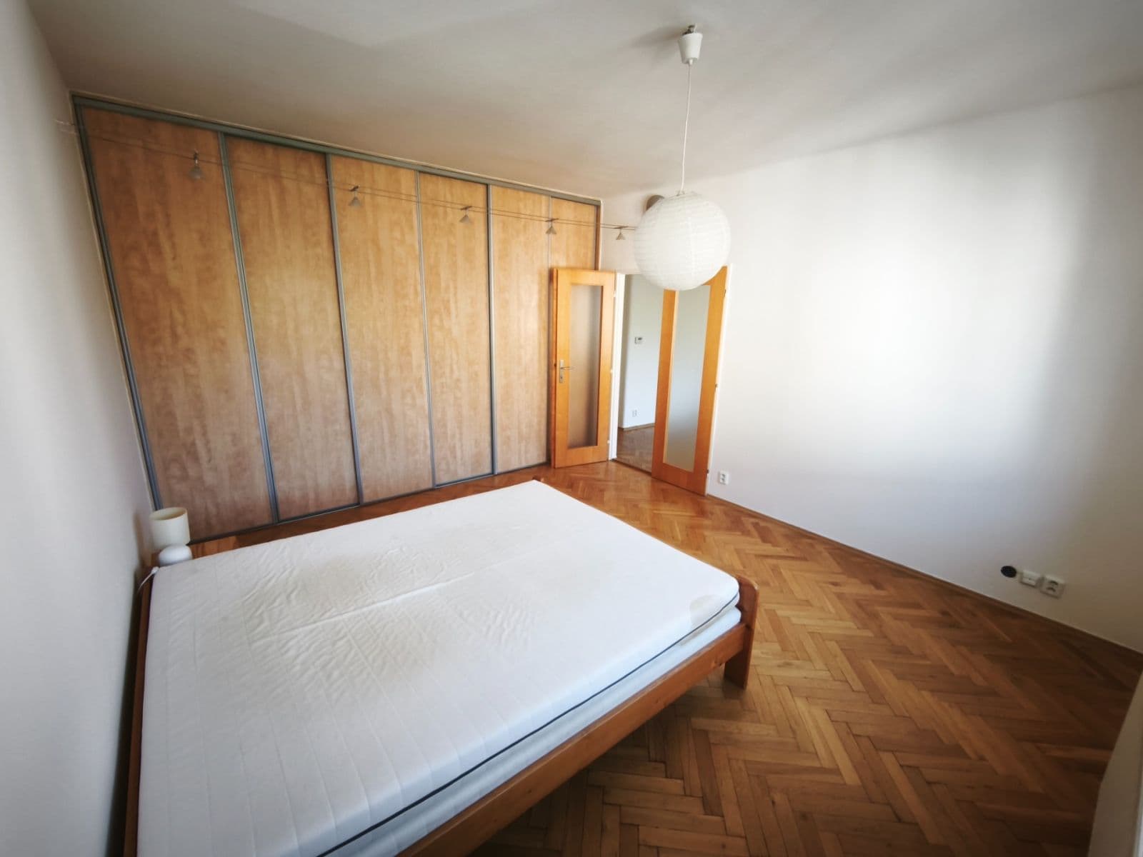 Pronájem bytu 2+kk 56 m², Krátký lán, Praha, Praha Pronájem bytu 2+kk 56 m², Krátký lán, Praha, Praha