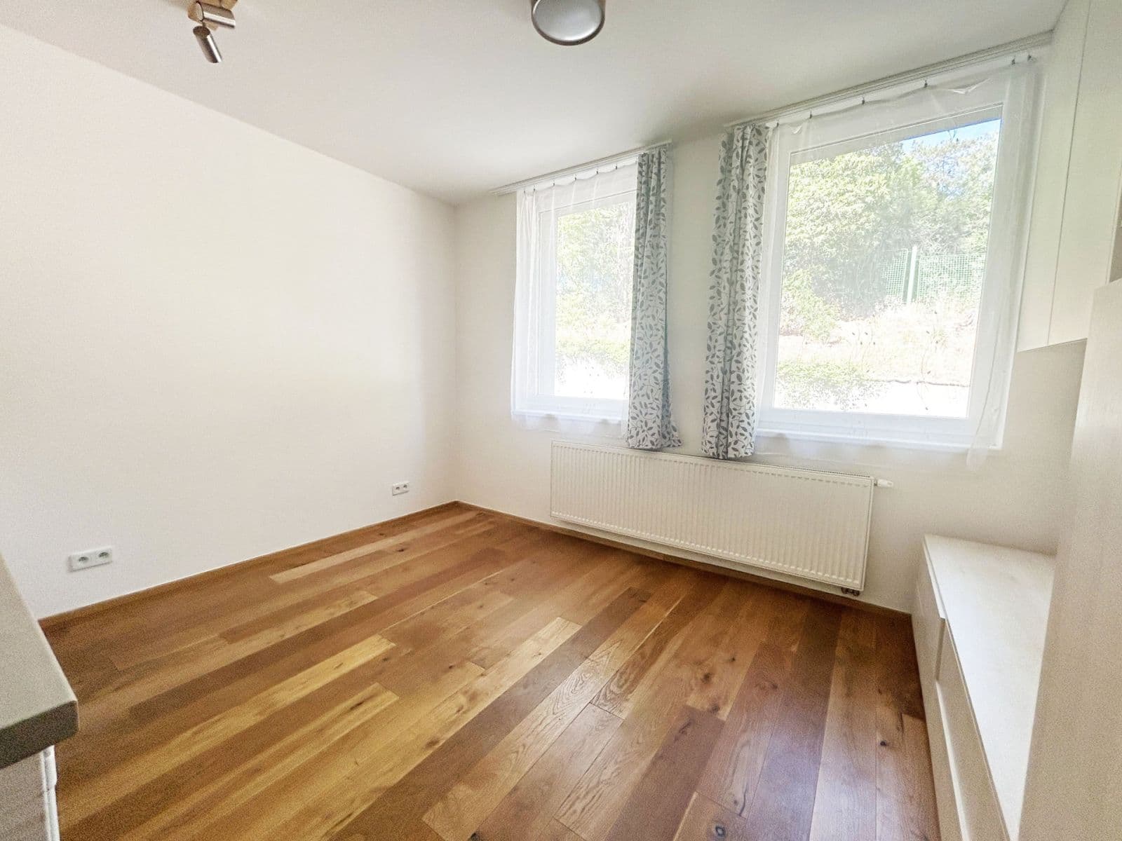 Pronájem bytu 1+kk 20 m², Perucká, Praha, Praha Pronájem bytu 1+kk 20 m², Perucká, Praha, Praha