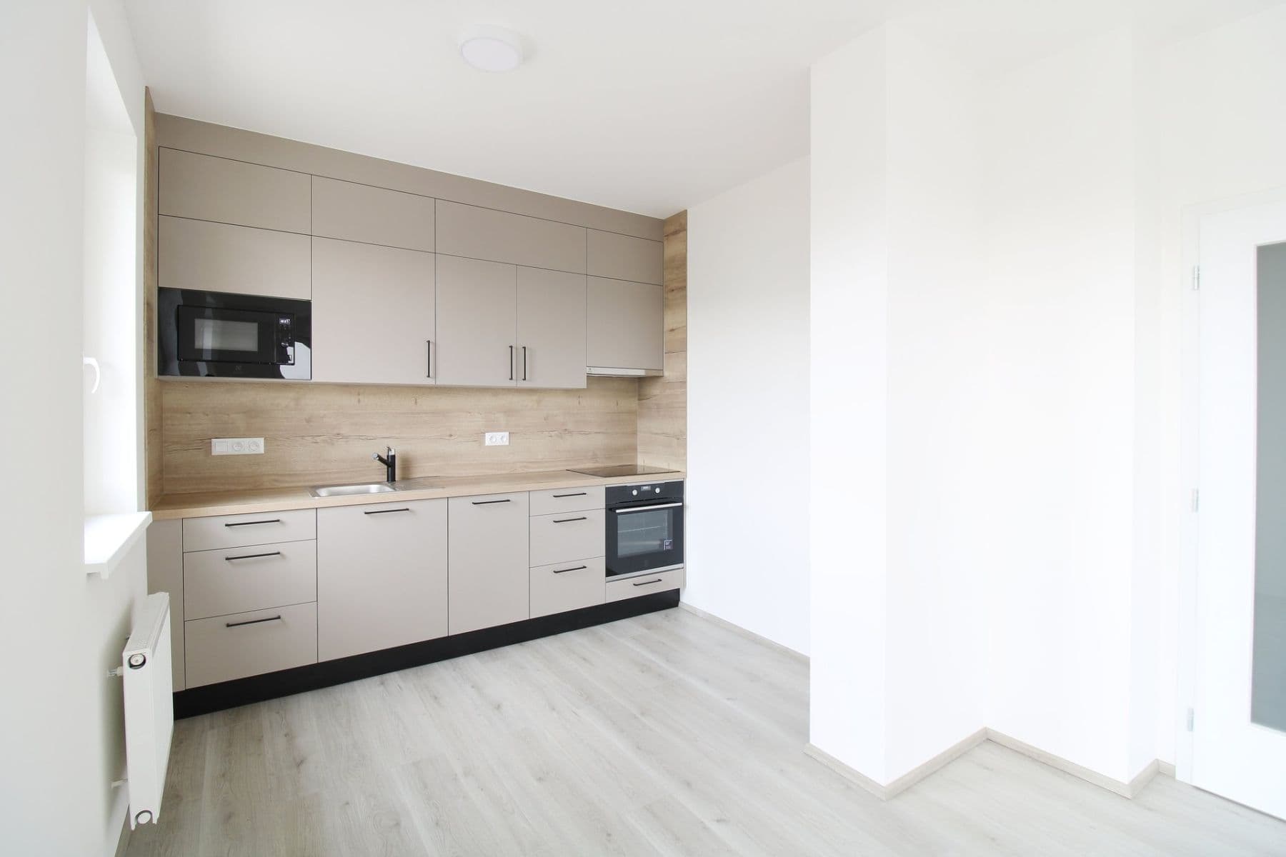 Pronájem bytu 2+kk 50 m², Štěpána Rautenstraucha, Kladno, Středočeský kraj Pronájem bytu 2+kk 50 m², Štěpána Rautenstraucha, Kladno, Středočeský kraj