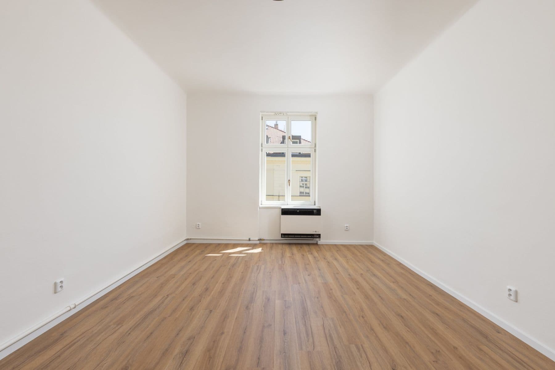 Pronájem bytu 1+1 43 m², Újezd, Praha, Praha Pronájem bytu 1+1 43 m², Újezd, Praha, Praha