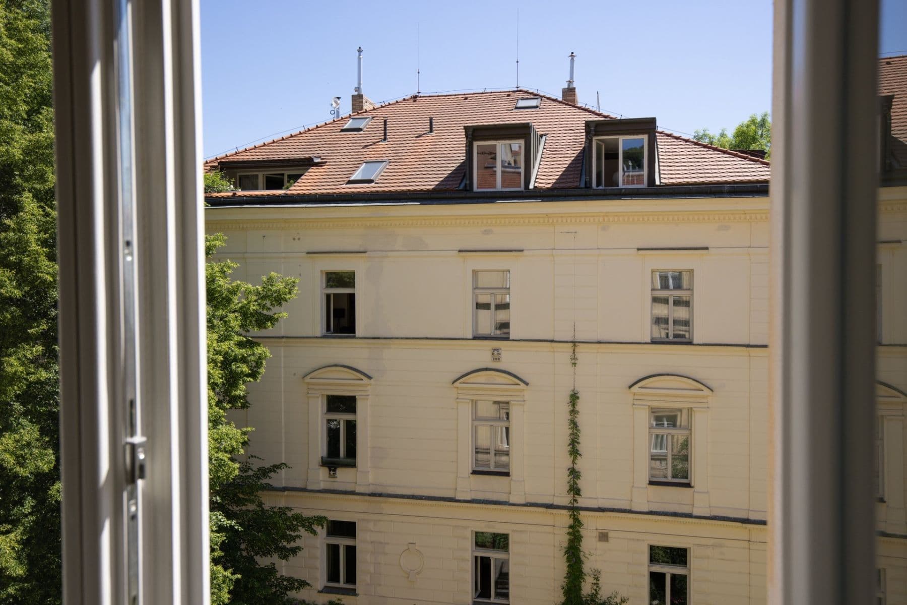 Pronájem bytu 1+1 43 m², Újezd, Praha, Praha Pronájem bytu 1+1 43 m², Újezd, Praha, Praha