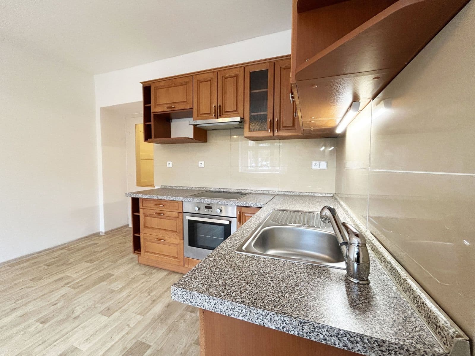 Pronájem bytu 1+kk 24 m², Kounická, Praha, Praha Pronájem bytu 1+kk 24 m², Kounická, Praha, Praha