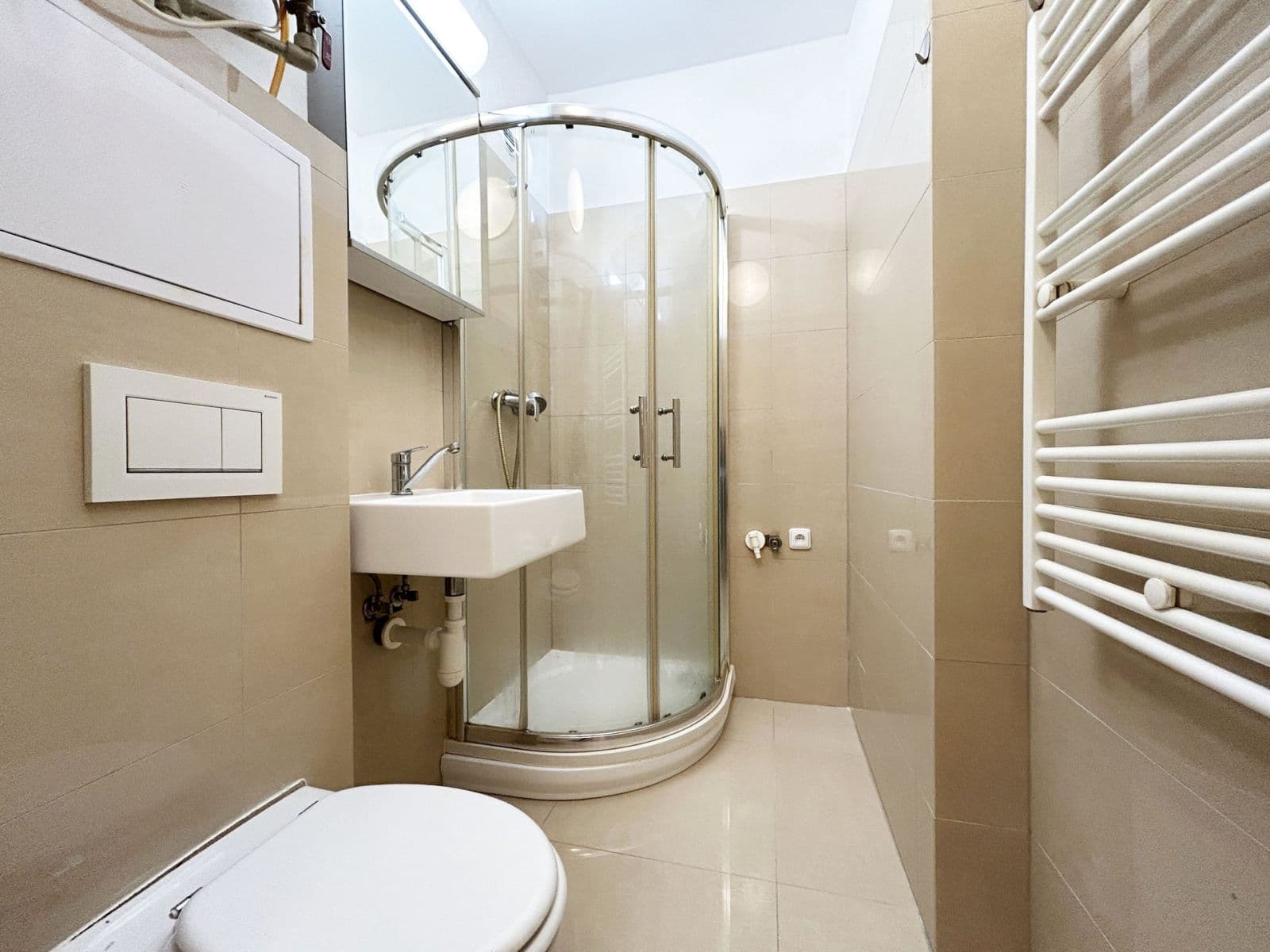 Pronájem bytu 1+kk 24 m², Kounická, Praha, Praha Pronájem bytu 1+kk 24 m², Kounická, Praha, Praha