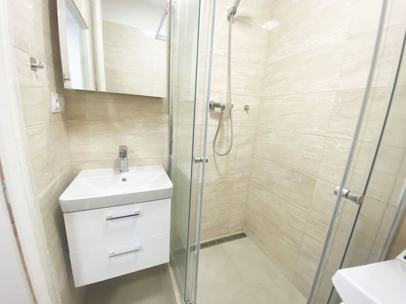 Pronájem bytu 2+1 55 m², Hyacintová, Praha, Praha Pronájem bytu 2+1 55 m², Hyacintová, Praha, Praha