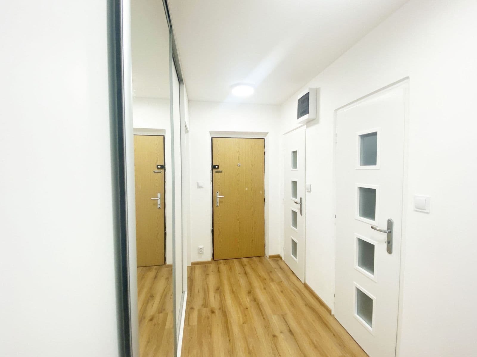 Pronájem bytu 2+1 55 m², Hyacintová, Praha, Praha Pronájem bytu 2+1 55 m², Hyacintová, Praha, Praha