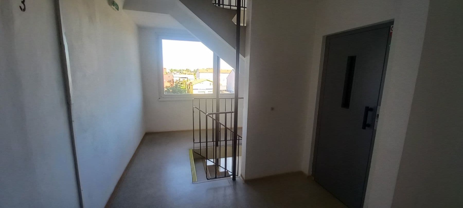 Pronájem bytu 2+kk 43 m², Ostravská, Praha, Praha Pronájem bytu 2+kk 43 m², Ostravská, Praha, Praha