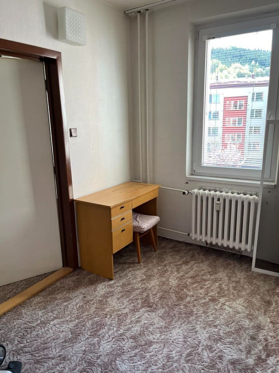 Prodej bytu 2+kk 38 m², Okružní, Vsetín, Zlínský kraj Prodej bytu 2+kk 38 m², Okružní, Vsetín, Zlínský kraj