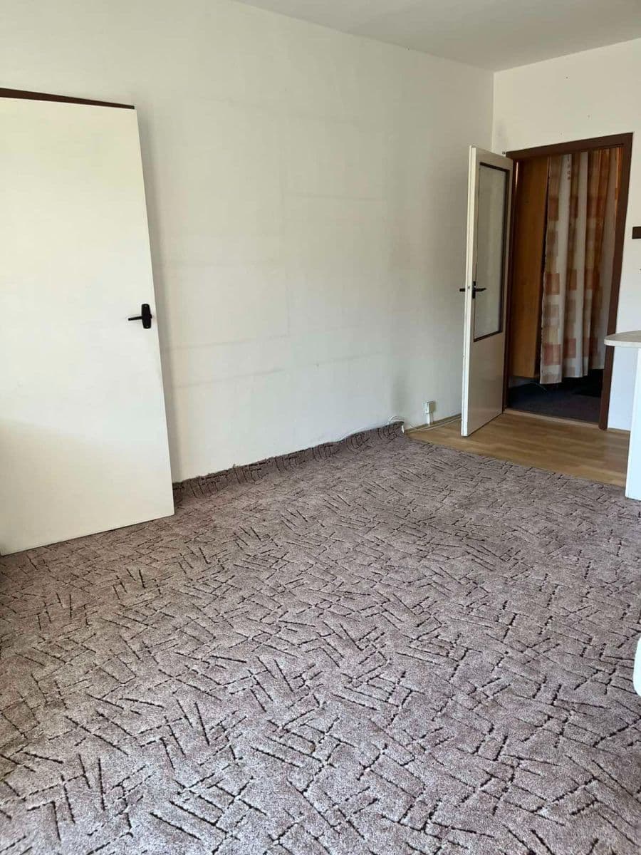 Prodej bytu 2+kk 38 m², Okružní, Vsetín, Zlínský kraj Prodej bytu 2+kk 38 m², Okružní, Vsetín, Zlínský kraj