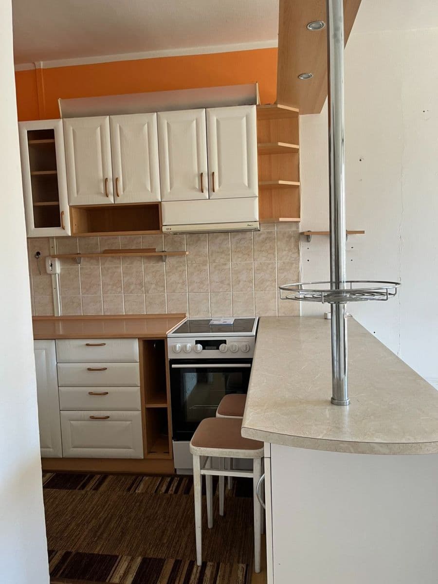 Prodej bytu 2+kk 38 m², Okružní, Vsetín, Zlínský kraj Prodej bytu 2+kk 38 m², Okružní, Vsetín, Zlínský kraj