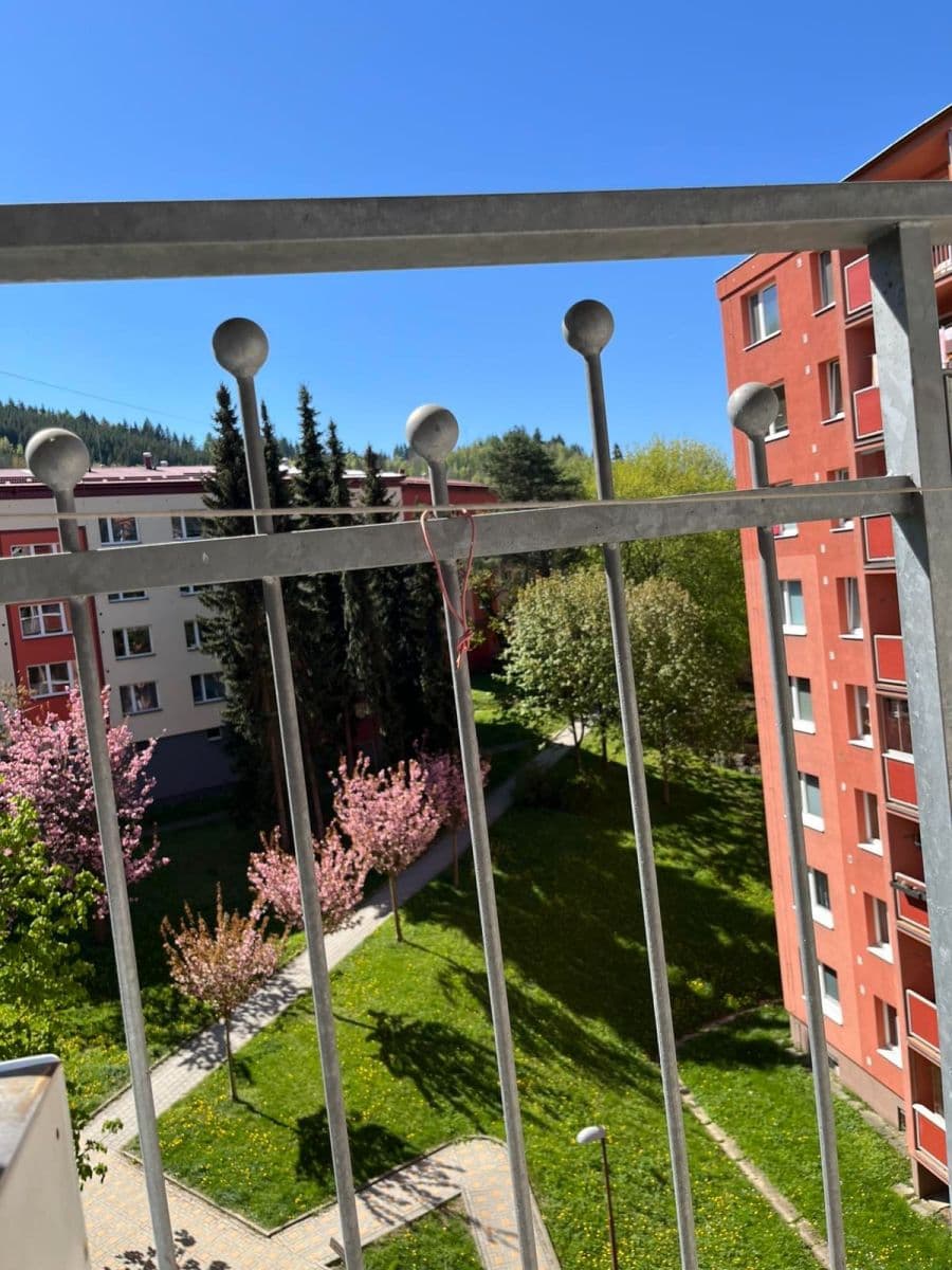 Prodej bytu 2+kk 38 m², Okružní, Vsetín, Zlínský kraj Prodej bytu 2+kk 38 m², Okružní, Vsetín, Zlínský kraj
