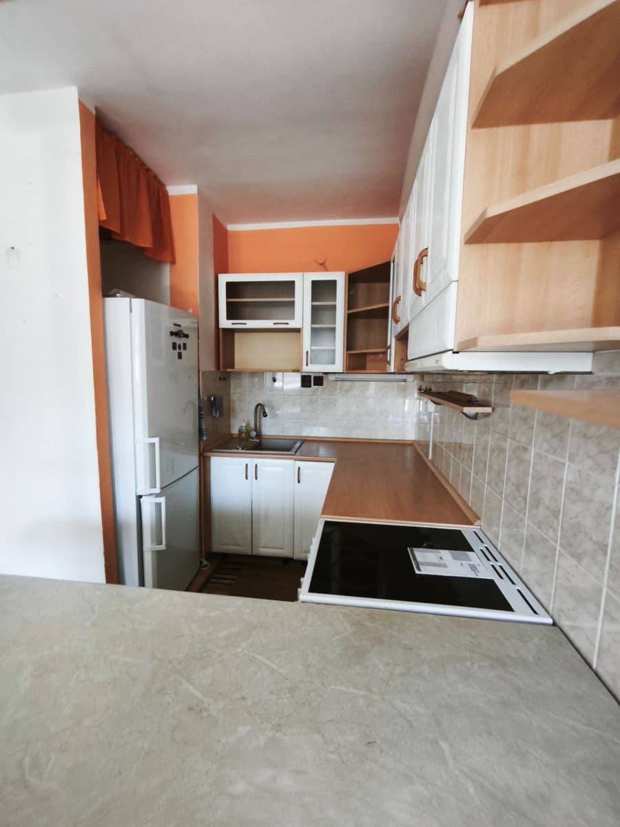 Prodej bytu 2+kk 38 m², Okružní, Vsetín, Zlínský kraj Prodej bytu 2+kk 38 m², Okružní, Vsetín, Zlínský kraj