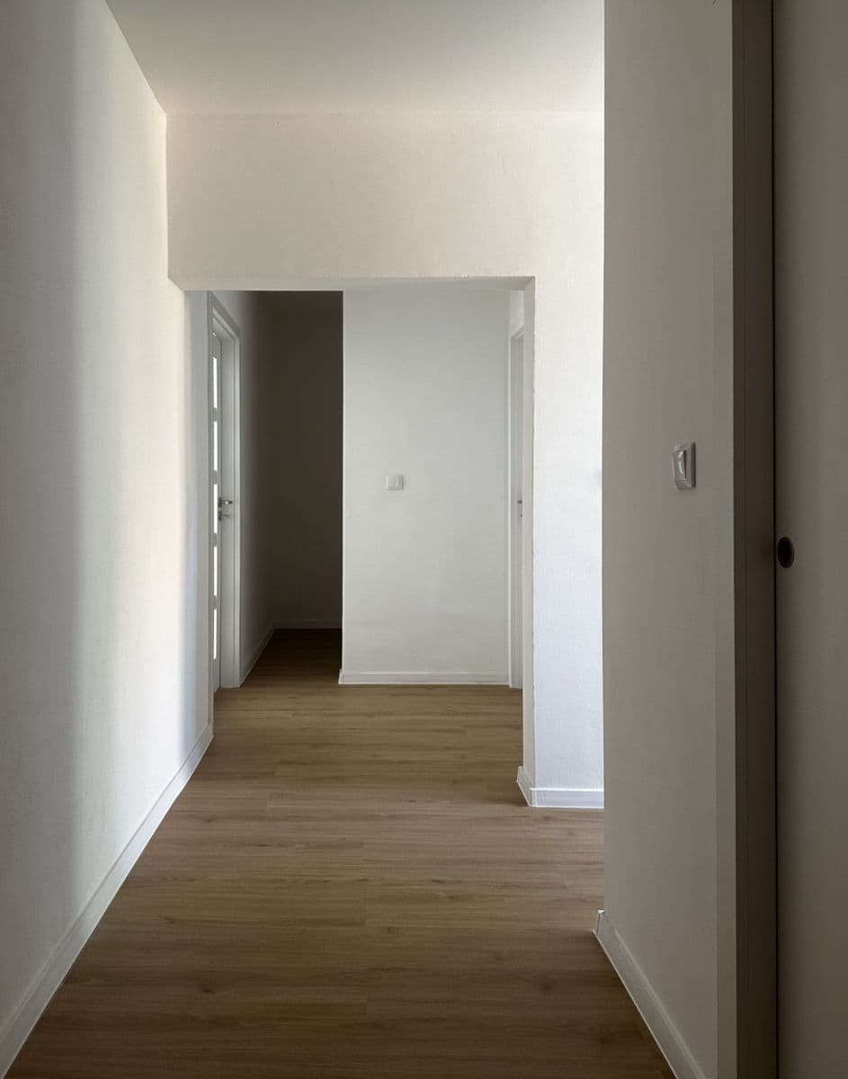 Pronájem bytu 2+1 55 m², Lumírova, Ostrava, Moravskoslezský kraj Pronájem bytu 2+1 55 m², Lumírova, Ostrava, Moravskoslezský kraj