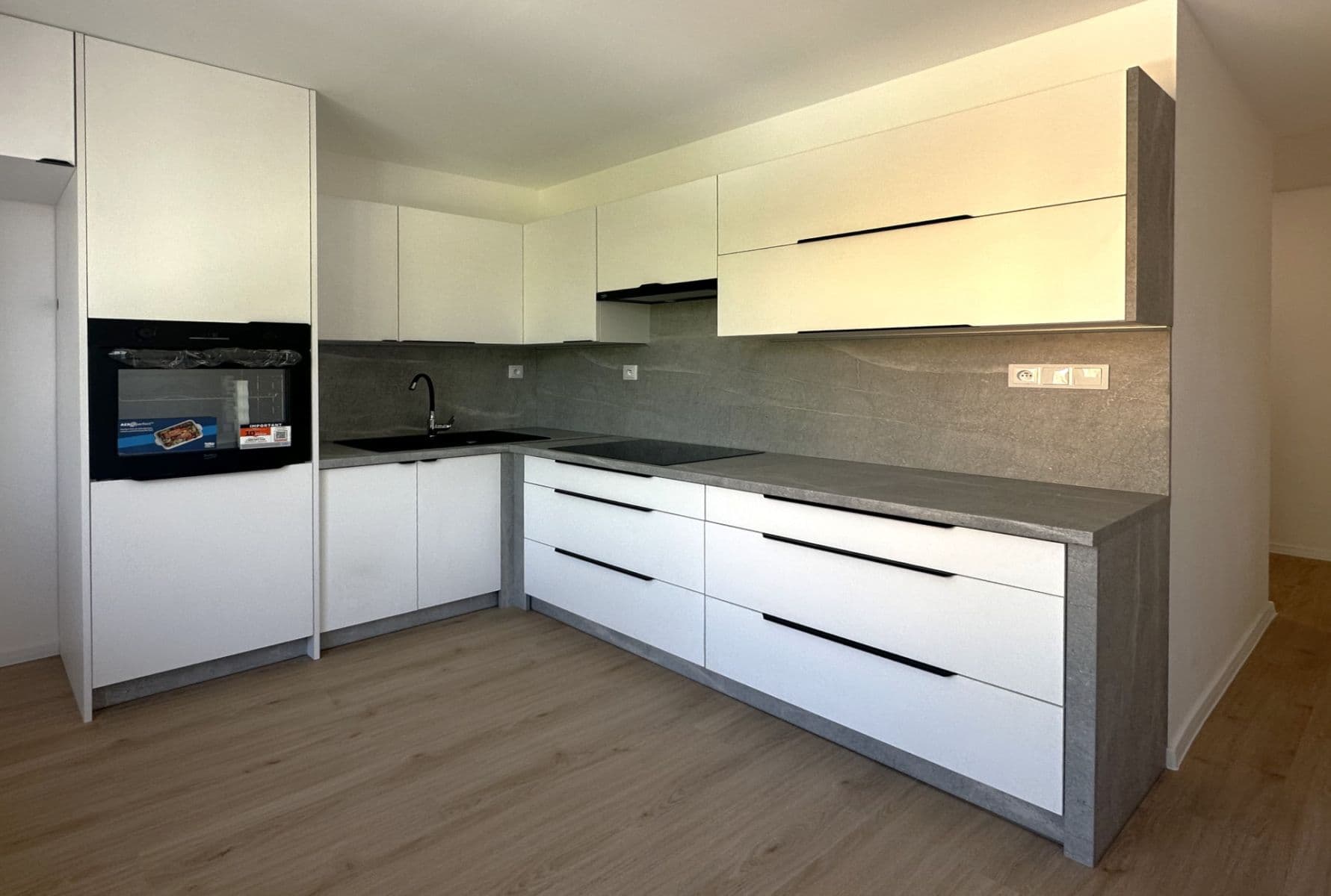 Pronájem bytu 2+1 55 m², Lumírova, Ostrava, Moravskoslezský kraj Pronájem bytu 2+1 55 m², Lumírova, Ostrava, Moravskoslezský kraj