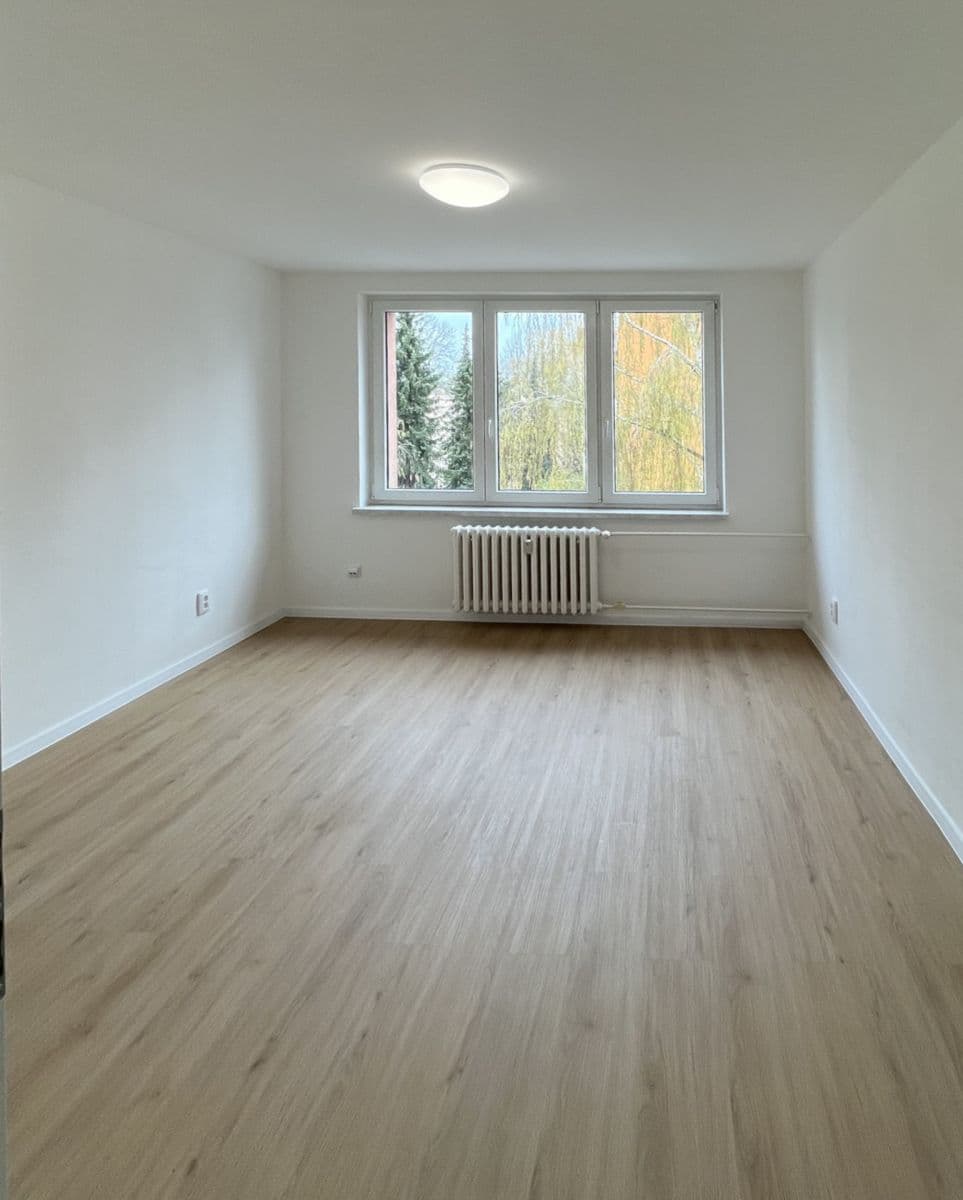 Pronájem bytu 2+1 55 m², Lumírova, Ostrava, Moravskoslezský kraj Pronájem bytu 2+1 55 m², Lumírova, Ostrava, Moravskoslezský kraj
