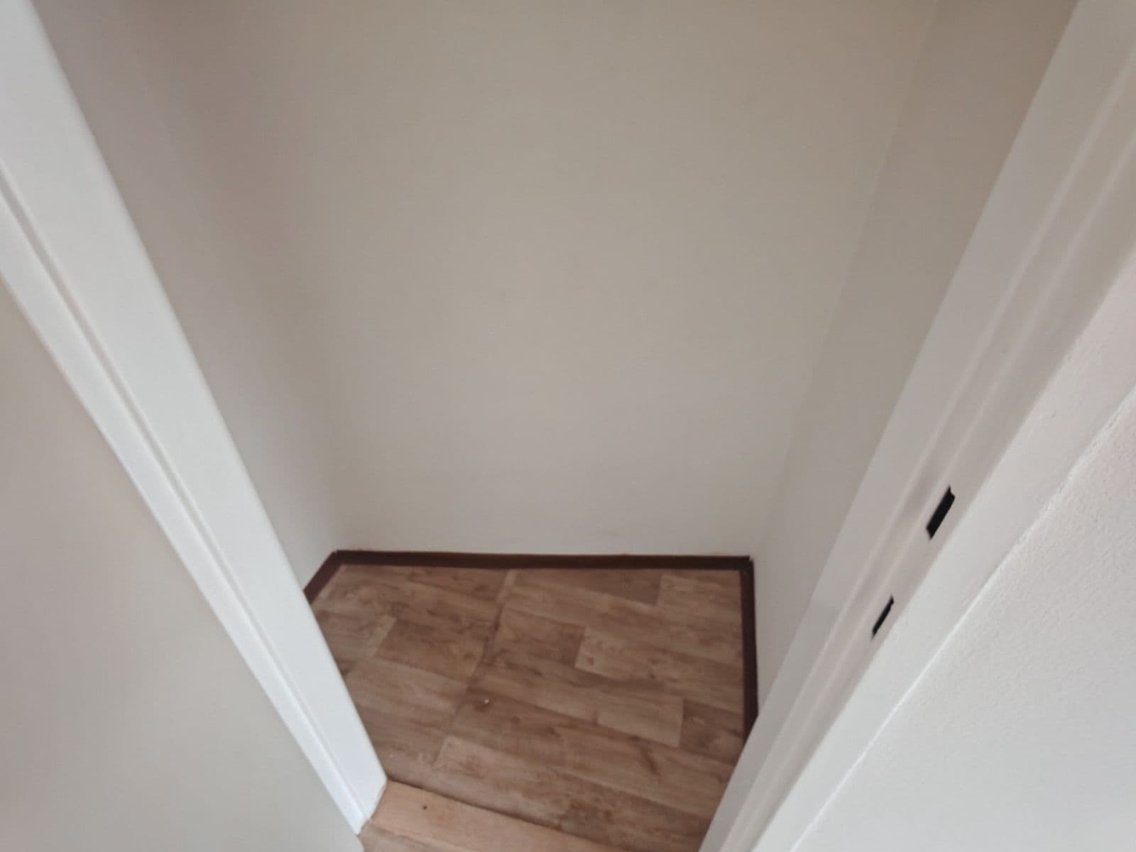 Pronájem bytu 2+kk 50 m², U Elektrárny, Praha, Praha Pronájem bytu 2+kk 50 m², U Elektrárny, Praha, Praha