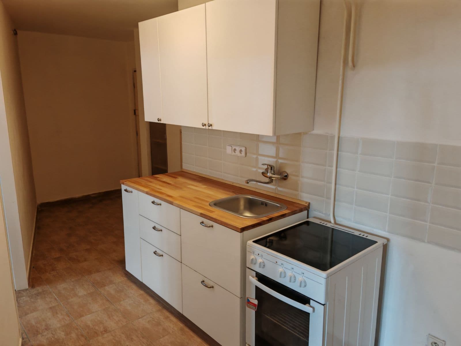 Pronájem bytu 2+kk 50 m², U Elektrárny, Praha, Praha Pronájem bytu 2+kk 50 m², U Elektrárny, Praha, Praha