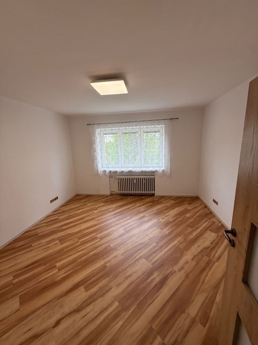 Prodej bytu 1+kk 23 m², Matouše Václavka, Vsetín, Zlínský kraj Prodej bytu 1+kk 23 m², Matouše Václavka, Vsetín, Zlínský kraj