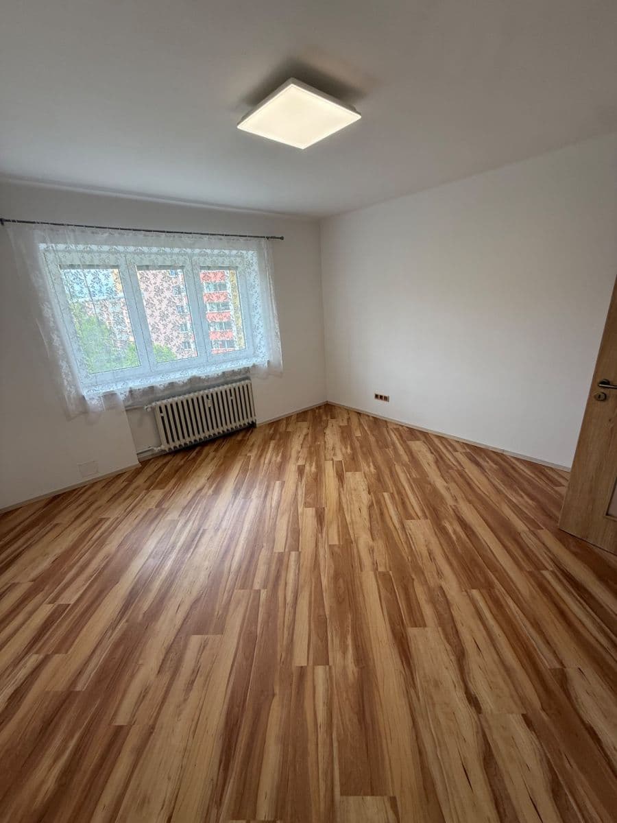Prodej bytu 1+kk 23 m², Matouše Václavka, Vsetín, Zlínský kraj Prodej bytu 1+kk 23 m², Matouše Václavka, Vsetín, Zlínský kraj