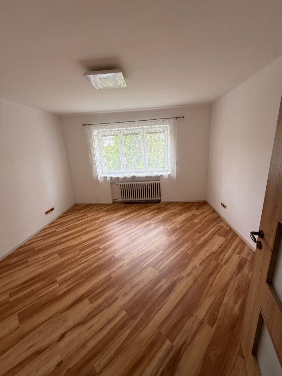 Prodej bytu 1+kk 23 m², Matouše Václavka, Vsetín, Zlínský kraj Prodej bytu 1+kk 23 m², Matouše Václavka, Vsetín, Zlínský kraj
