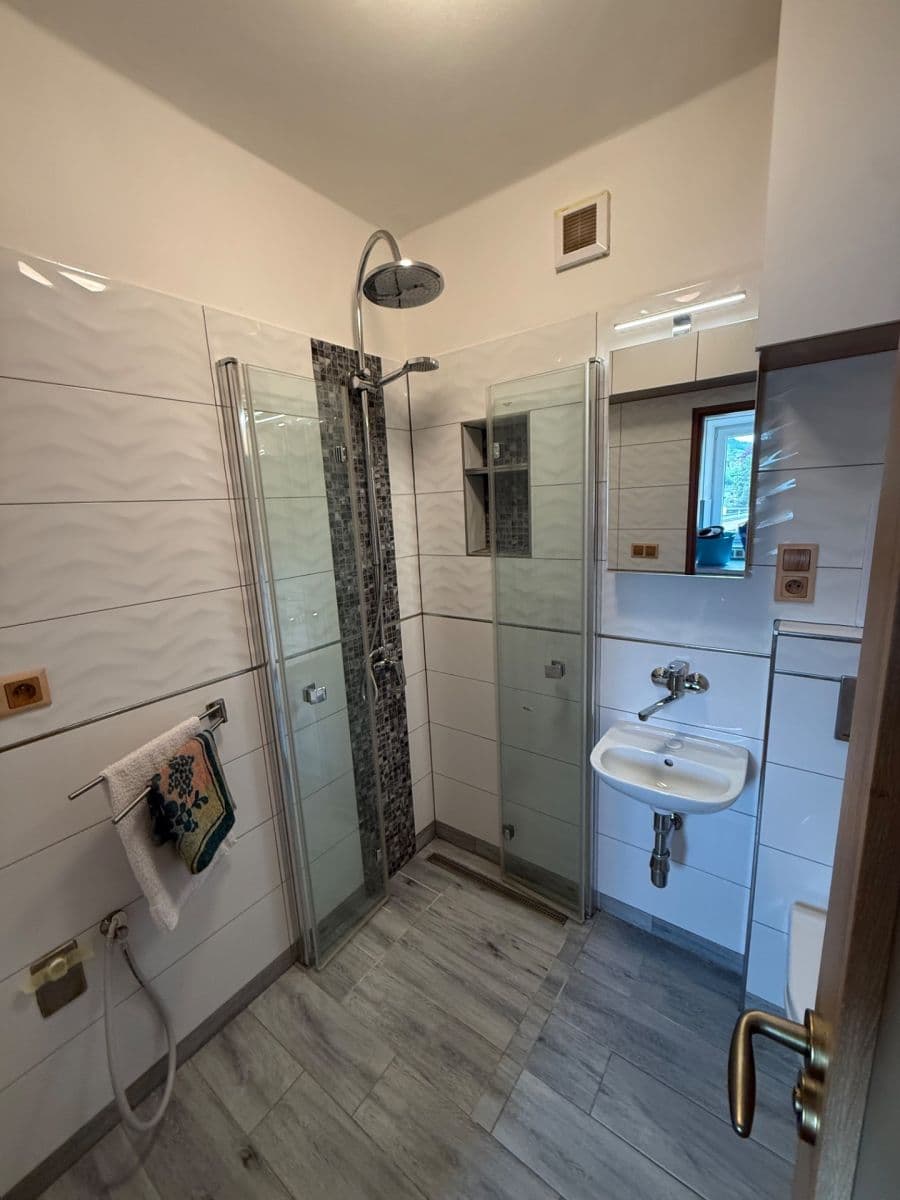 Prodej bytu 1+kk 23 m², Matouše Václavka, Vsetín, Zlínský kraj Prodej bytu 1+kk 23 m², Matouše Václavka, Vsetín, Zlínský kraj