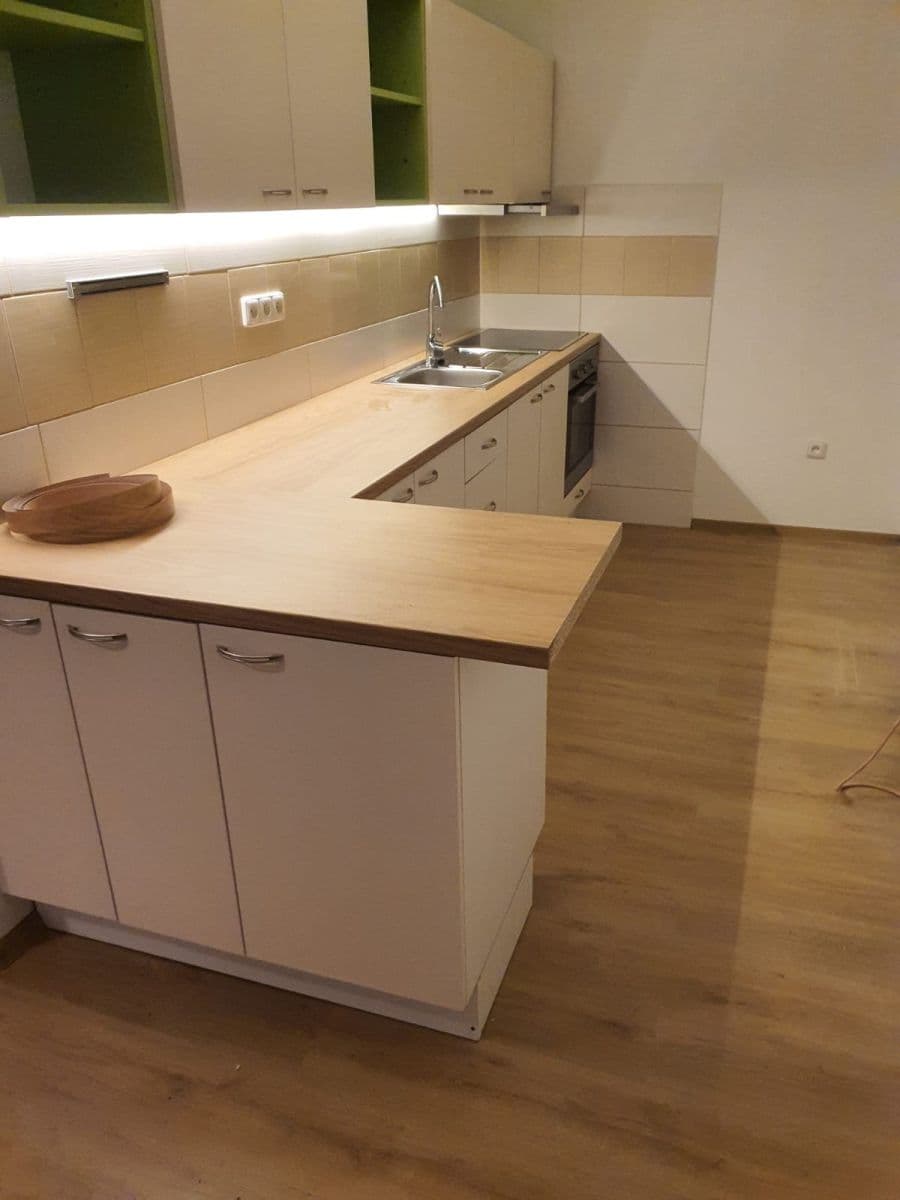Pronájem bytu 2+1 58 m², Horní Benešov, Moravskoslezský kraj Pronájem bytu 2+1 58 m², Horní Benešov, Moravskoslezský kraj