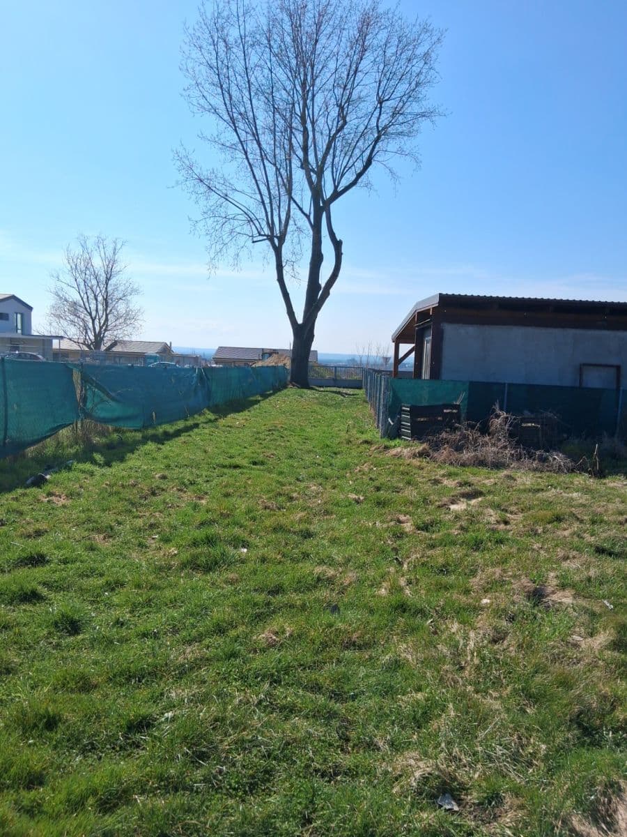 Pronájem domu 130 m², pozemek 3.000 m², Ořechová, Mělník, Středočeský kraj Pronájem domu 130 m², pozemek 3.000 m², Ořechová, Mělník, Středočeský kraj