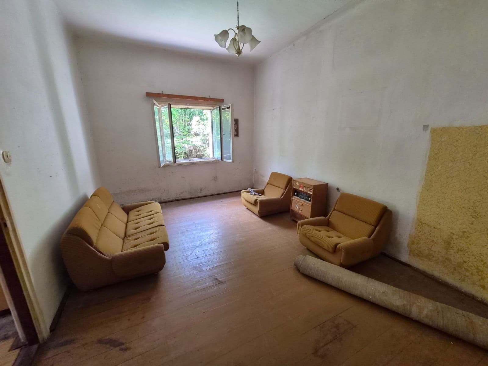 Prodej domu 140 m², pozemek 1.148 m², Mořina, Středočeský kraj Prodej domu 140 m², pozemek 1.148 m², Mořina, Středočeský kraj