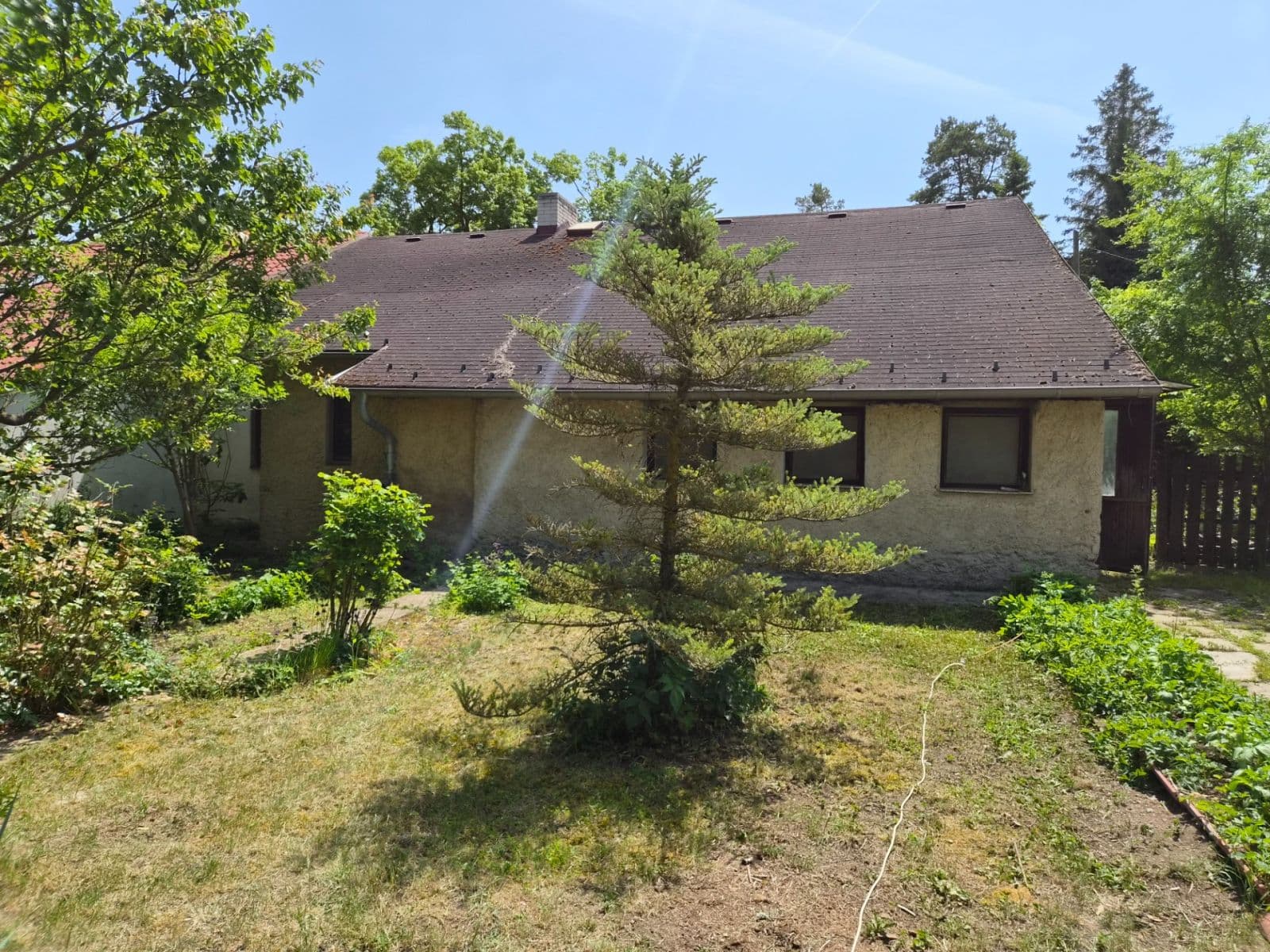 Prodej domu 140 m², pozemek 1.148 m², Mořina, Středočeský kraj Prodej domu 140 m², pozemek 1.148 m², Mořina, Středočeský kraj
