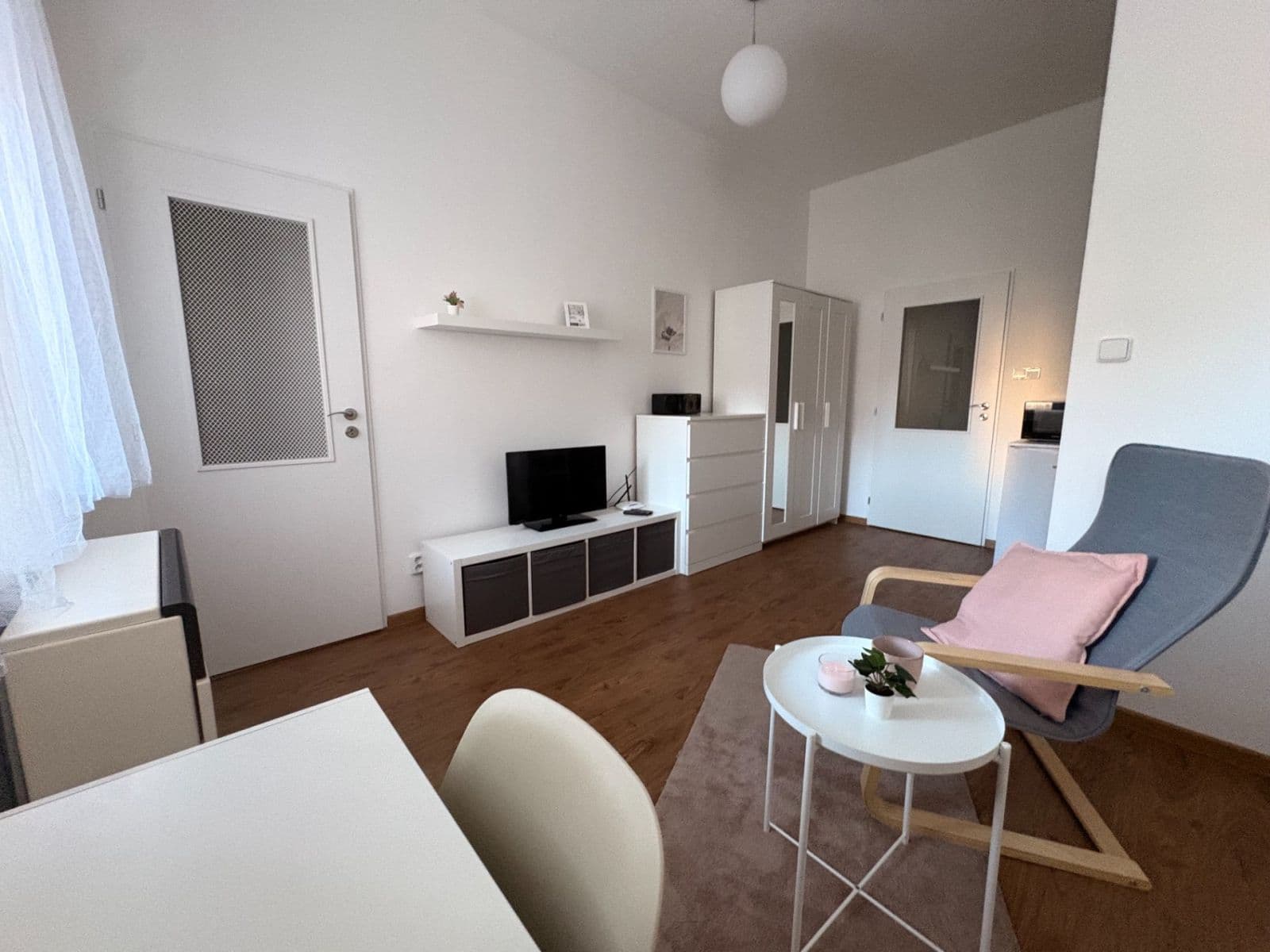 Pronájem bytu 1+kk 30 m², Kloboučnická, Praha, Praha Pronájem bytu 1+kk 30 m², Kloboučnická, Praha, Praha