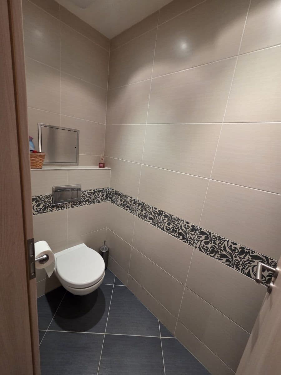 Pronájem bytu 2+kk 64 m², Modenská, Praha, Praha Pronájem bytu 2+kk 64 m², Modenská, Praha, Praha