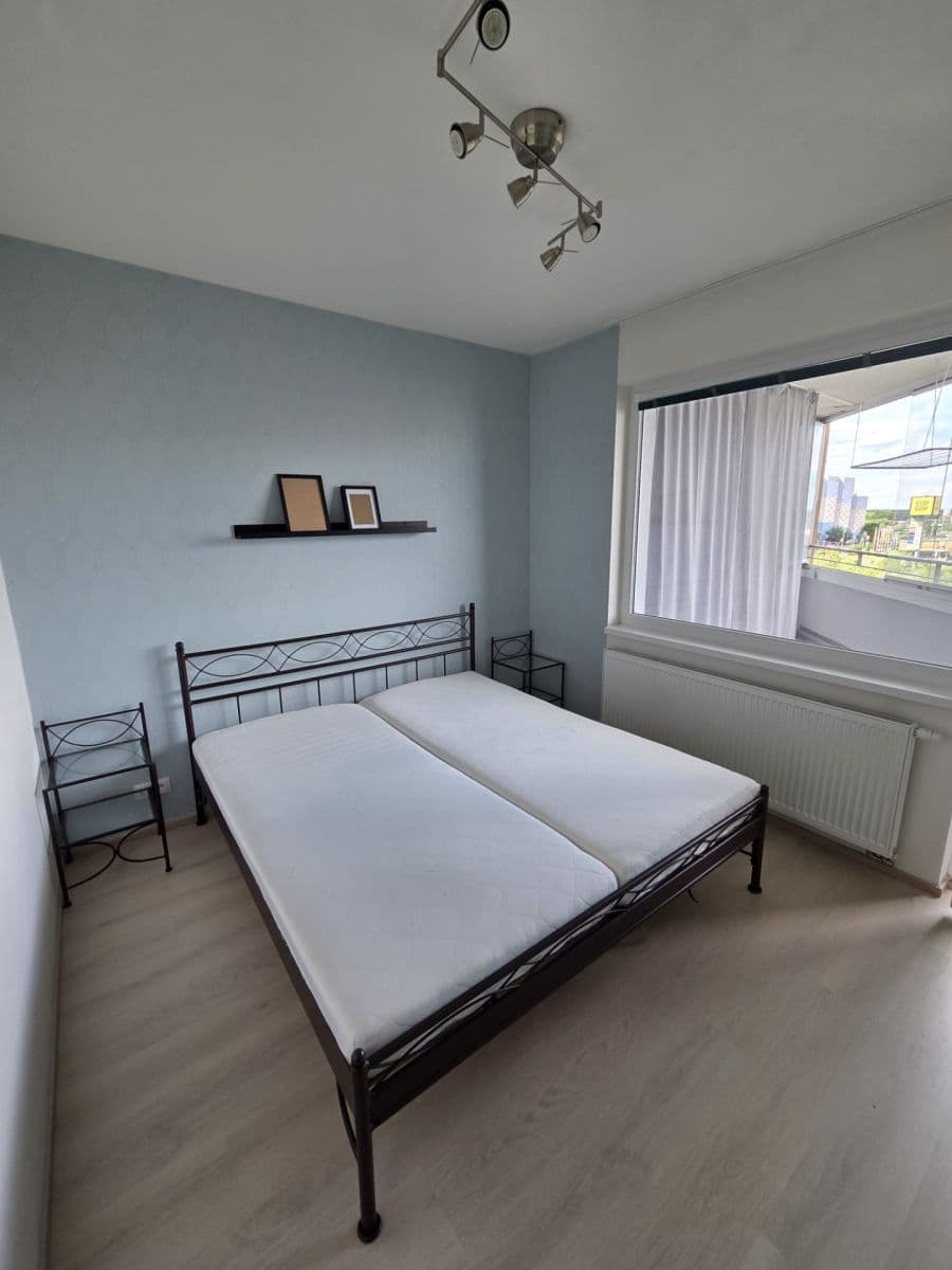 Pronájem bytu 2+kk 64 m², Modenská, Praha, Praha Pronájem bytu 2+kk 64 m², Modenská, Praha, Praha