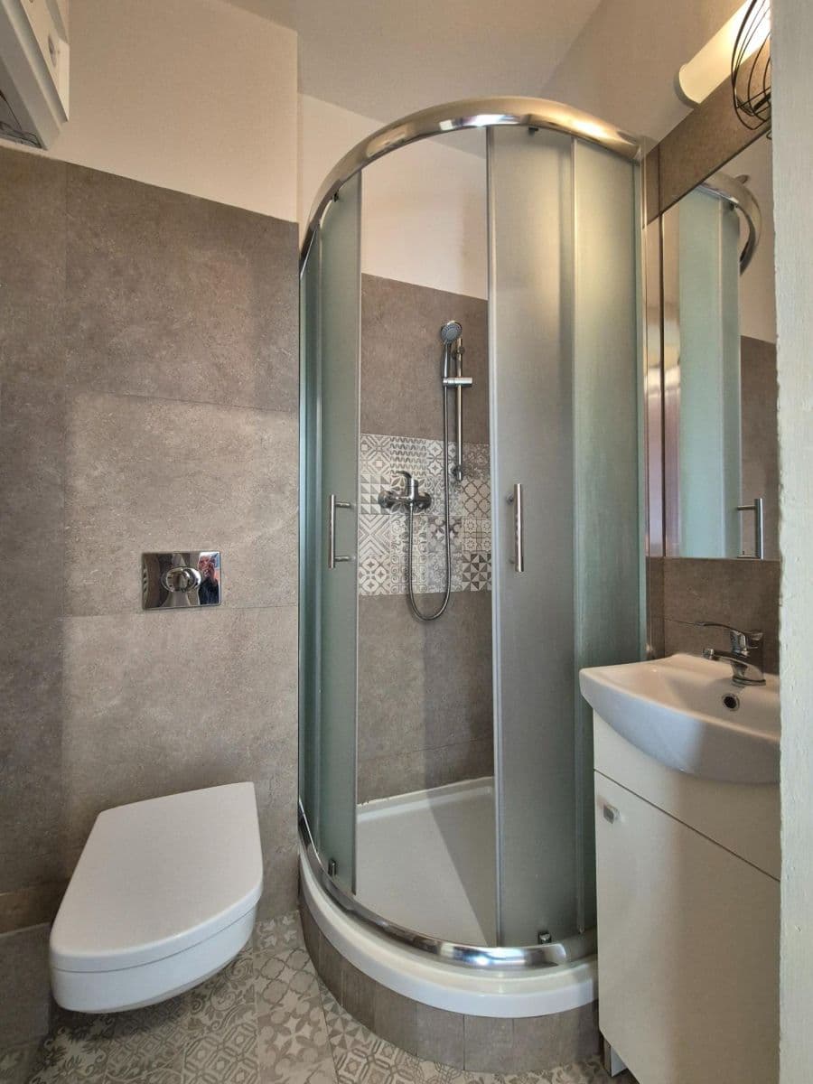 Pronájem bytu 2+kk 34 m², nám. T. G. Masaryka, Prostějov, Olomoucký kraj Pronájem bytu 2+kk 34 m², nám. T. G. Masaryka, Prostějov, Olomoucký kraj