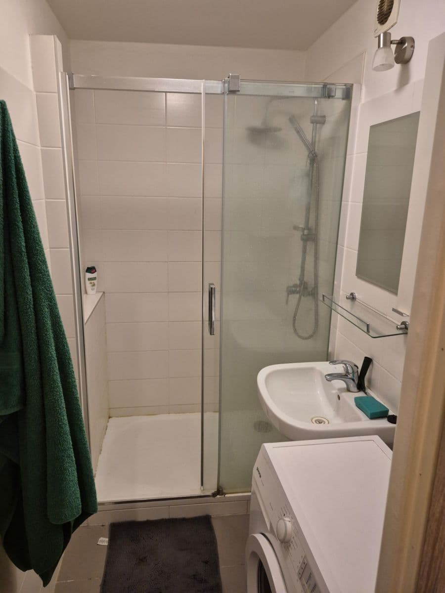 Pronájem bytu 2+kk 45 m², Chabařovická, Praha, Praha Pronájem bytu 2+kk 45 m², Chabařovická, Praha, Praha