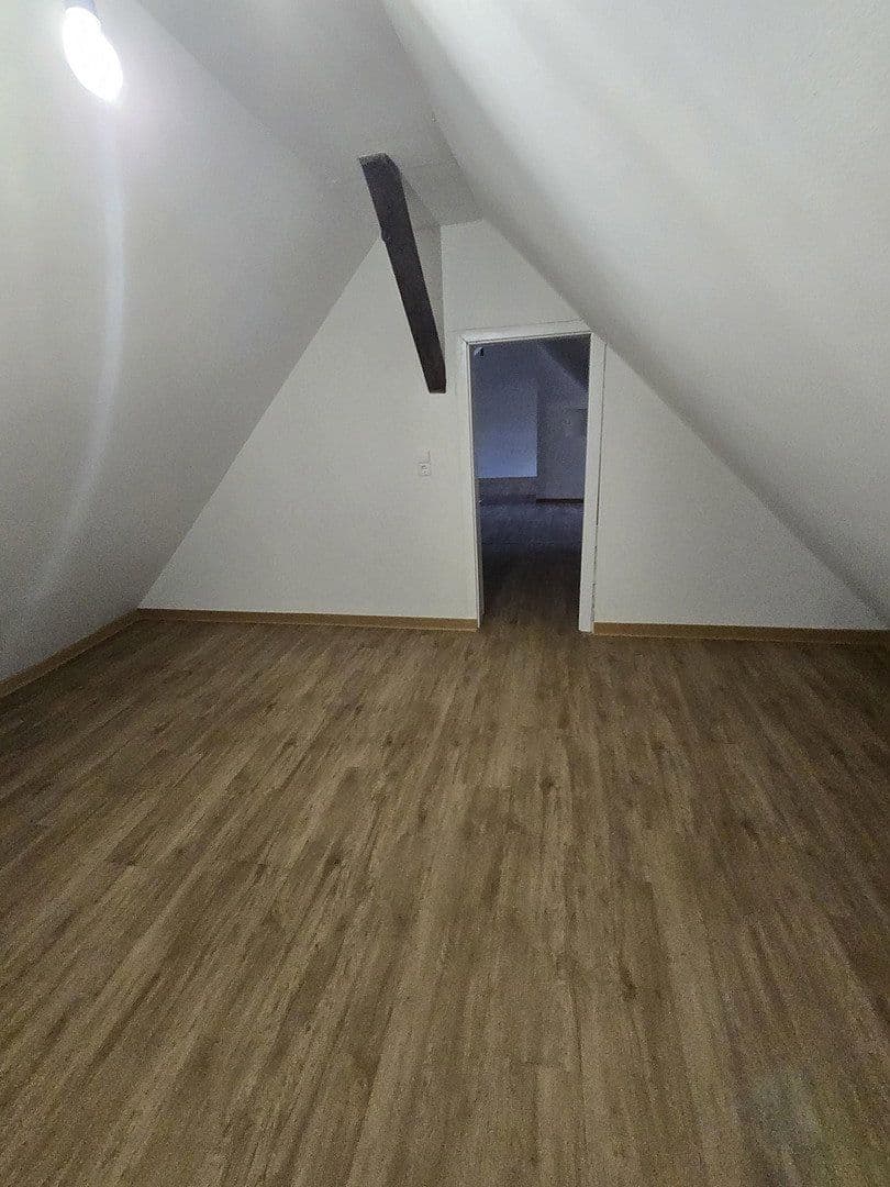 Pronájem bytu 6+1 140 m², Wehingen, Bádensko-Württembersko Pronájem bytu 6+1 140 m², Wehingen, Bádensko-Württembersko