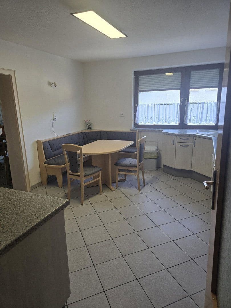 Pronájem bytu 6+1 140 m², Wehingen, Bádensko-Württembersko Pronájem bytu 6+1 140 m², Wehingen, Bádensko-Württembersko