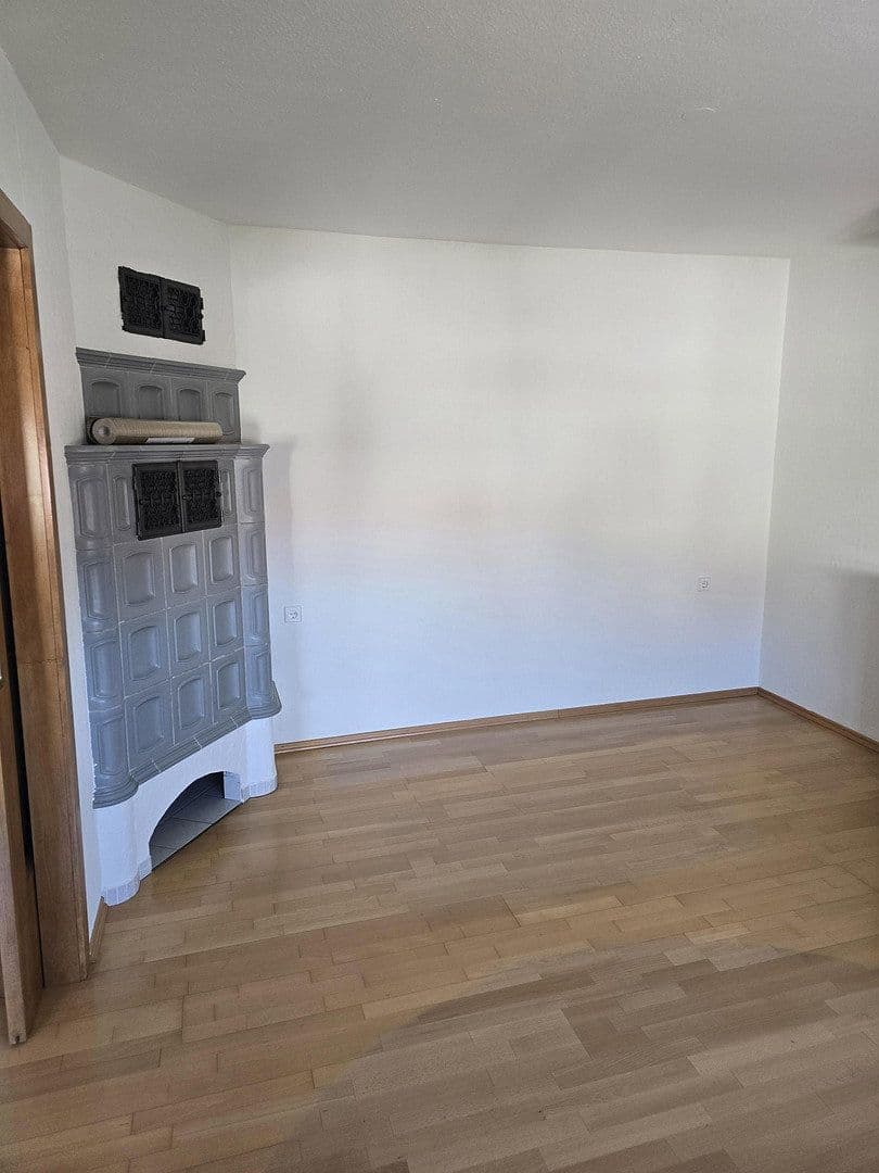 Pronájem bytu 6+1 140 m², Wehingen, Bádensko-Württembersko Pronájem bytu 6+1 140 m², Wehingen, Bádensko-Württembersko
