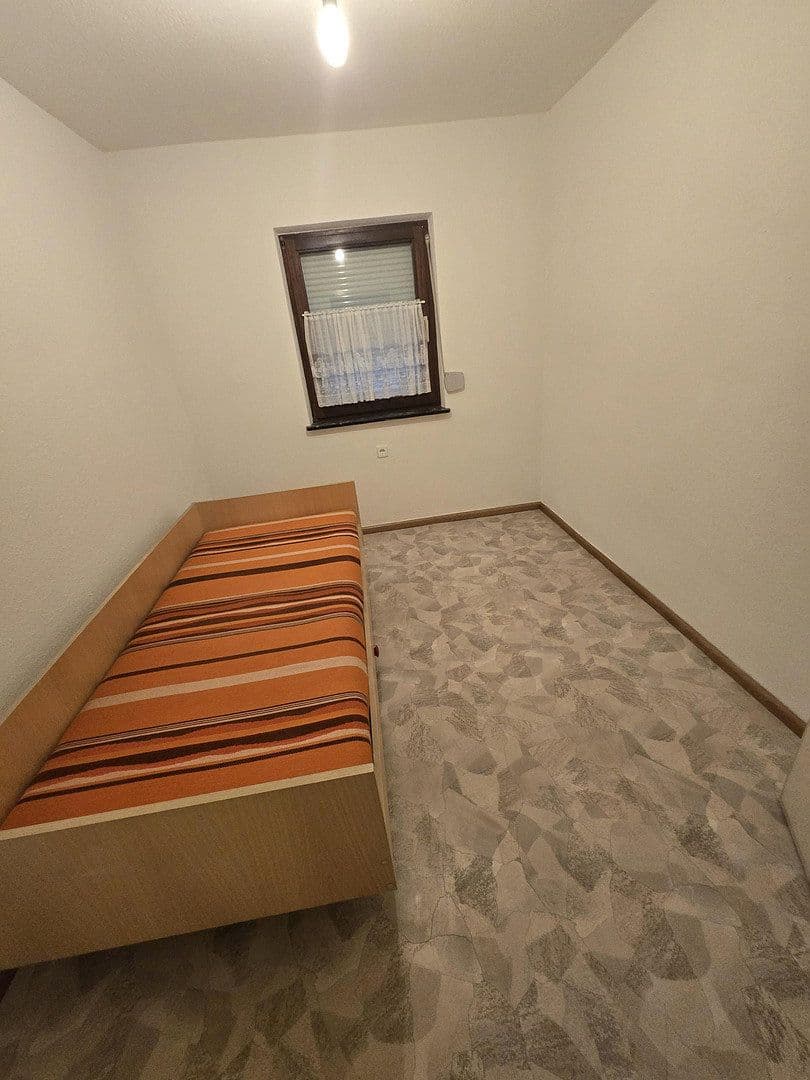 Pronájem bytu 6+1 140 m², Wehingen, Bádensko-Württembersko Pronájem bytu 6+1 140 m², Wehingen, Bádensko-Württembersko