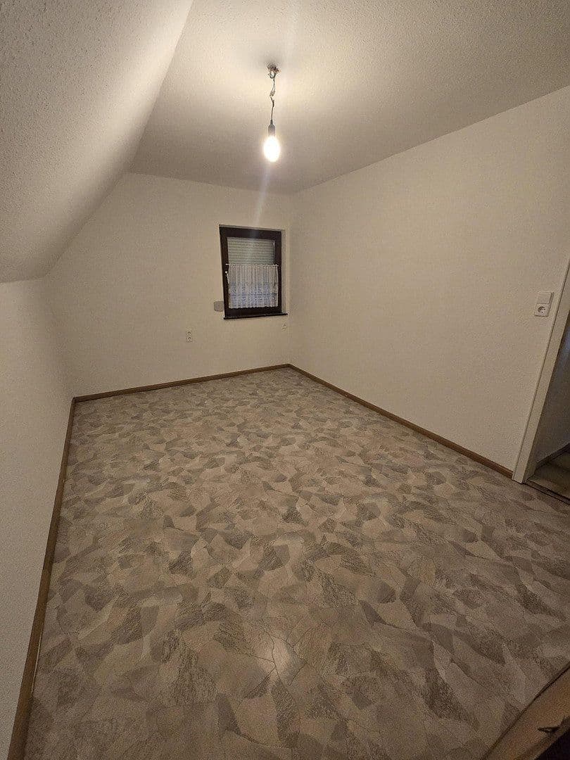 Pronájem bytu 6+1 140 m², Wehingen, Bádensko-Württembersko Pronájem bytu 6+1 140 m², Wehingen, Bádensko-Württembersko
