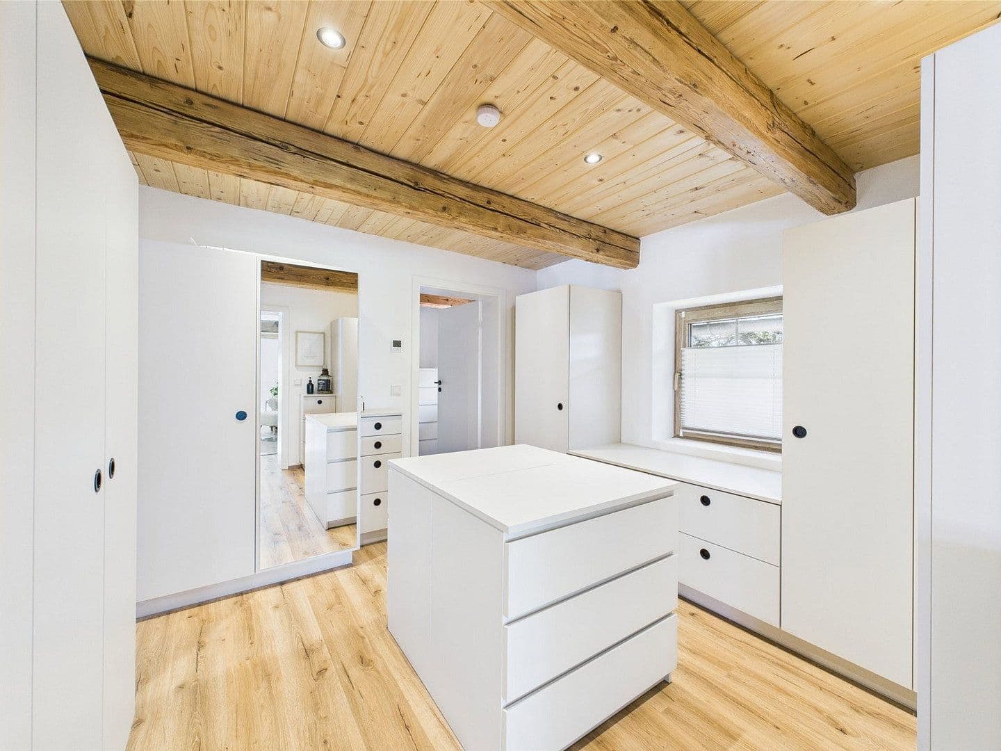 Prodej domu 265 m², pozemek 4.609 m², Frontenhausen, Bavorsko Prodej domu 265 m², pozemek 4.609 m², Frontenhausen, Bavorsko