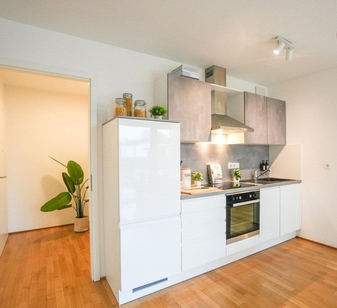Pronájem bytu 2+1 50 m², Godesberger Allee 106a, Bonn, Severní Porýní-Vestfálsko Pronájem bytu 2+1 50 m², Godesberger Allee 106a, Bonn, Severní Porýní-Vestfálsko
