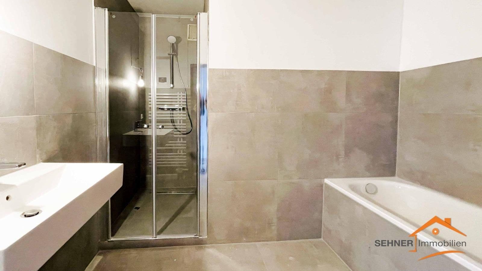 Pronájem bytu 3+1 88 m², Ringstraße 1b, Sundern, Severní Porýní-Vestfálsko Pronájem bytu 3+1 88 m², Ringstraße 1b, Sundern, Severní Porýní-Vestfálsko