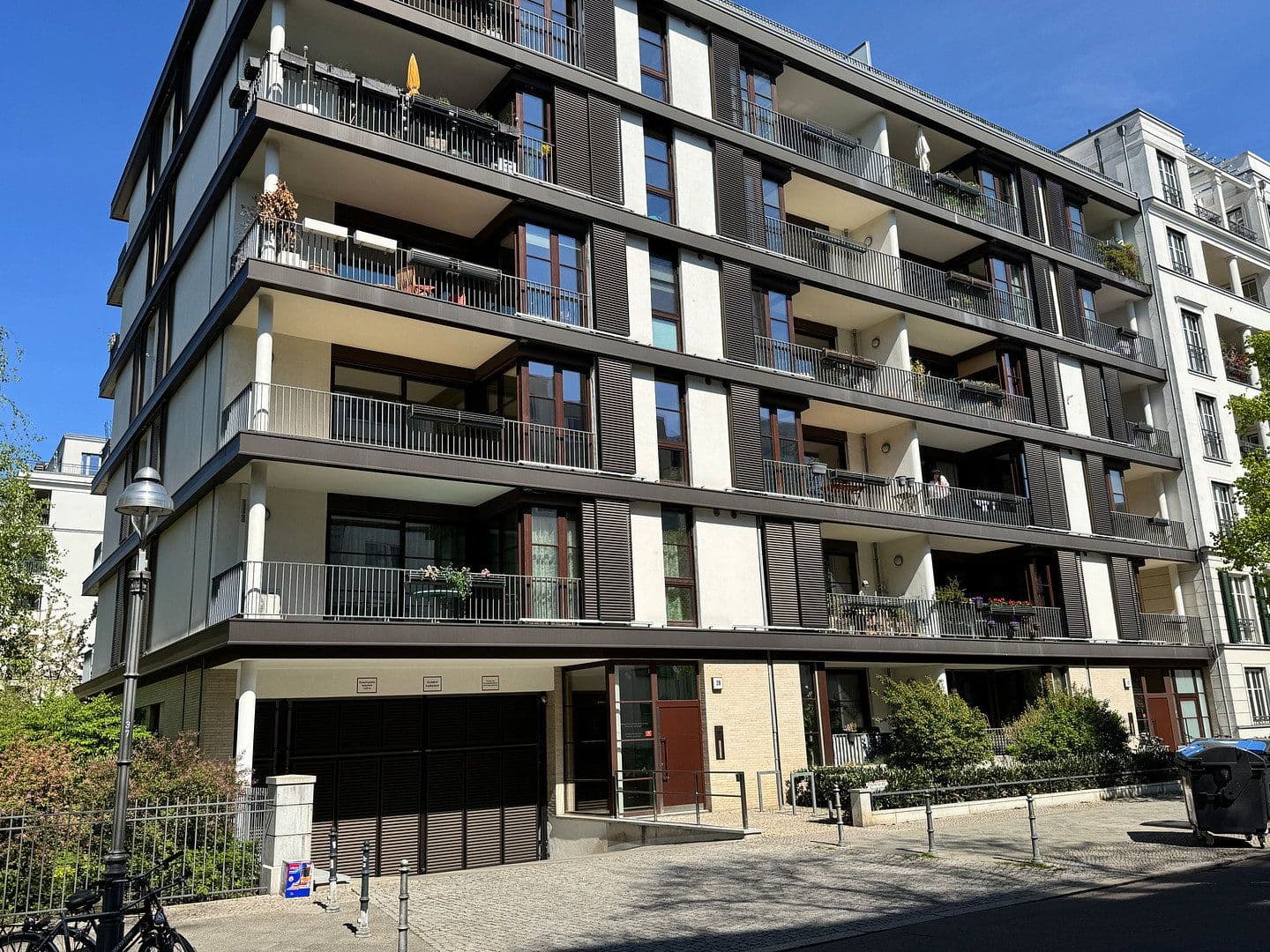 Prodej bytu 4+1 141 m², Düsseldorfer Straße 28, Berlin, Berlín Prodej bytu 4+1 141 m², Düsseldorfer Straße 28, Berlin, Berlín