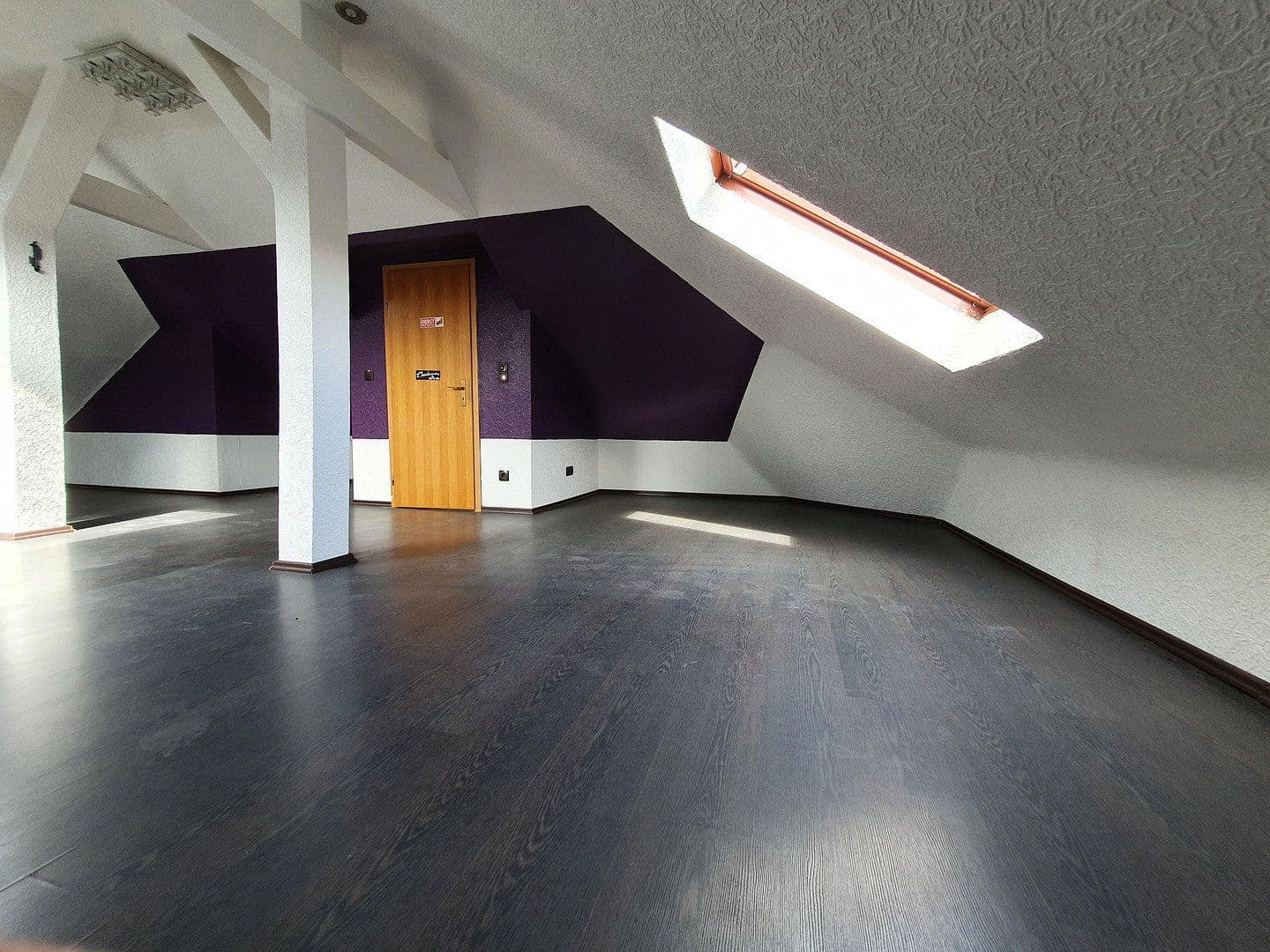 Prodej domu 200 m², pozemek 669 m², Berlin, Berlín Prodej domu 200 m², pozemek 669 m², Berlin, Berlín