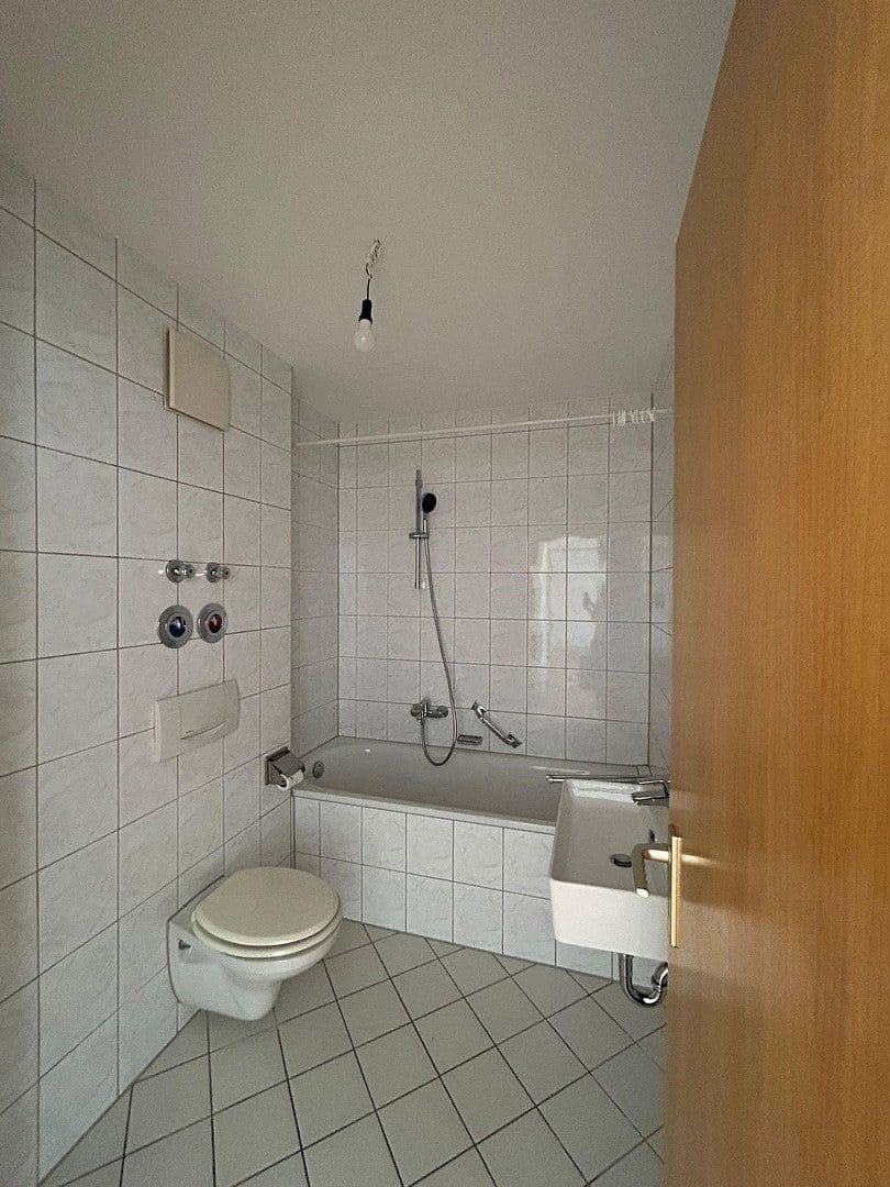 Pronájem bytu 2+1 50 m², Helga-Barth-Straße 7, Bretten, Bádensko-Württembersko Pronájem bytu 2+1 50 m², Helga-Barth-Straße 7, Bretten, Bádensko-Württembersko