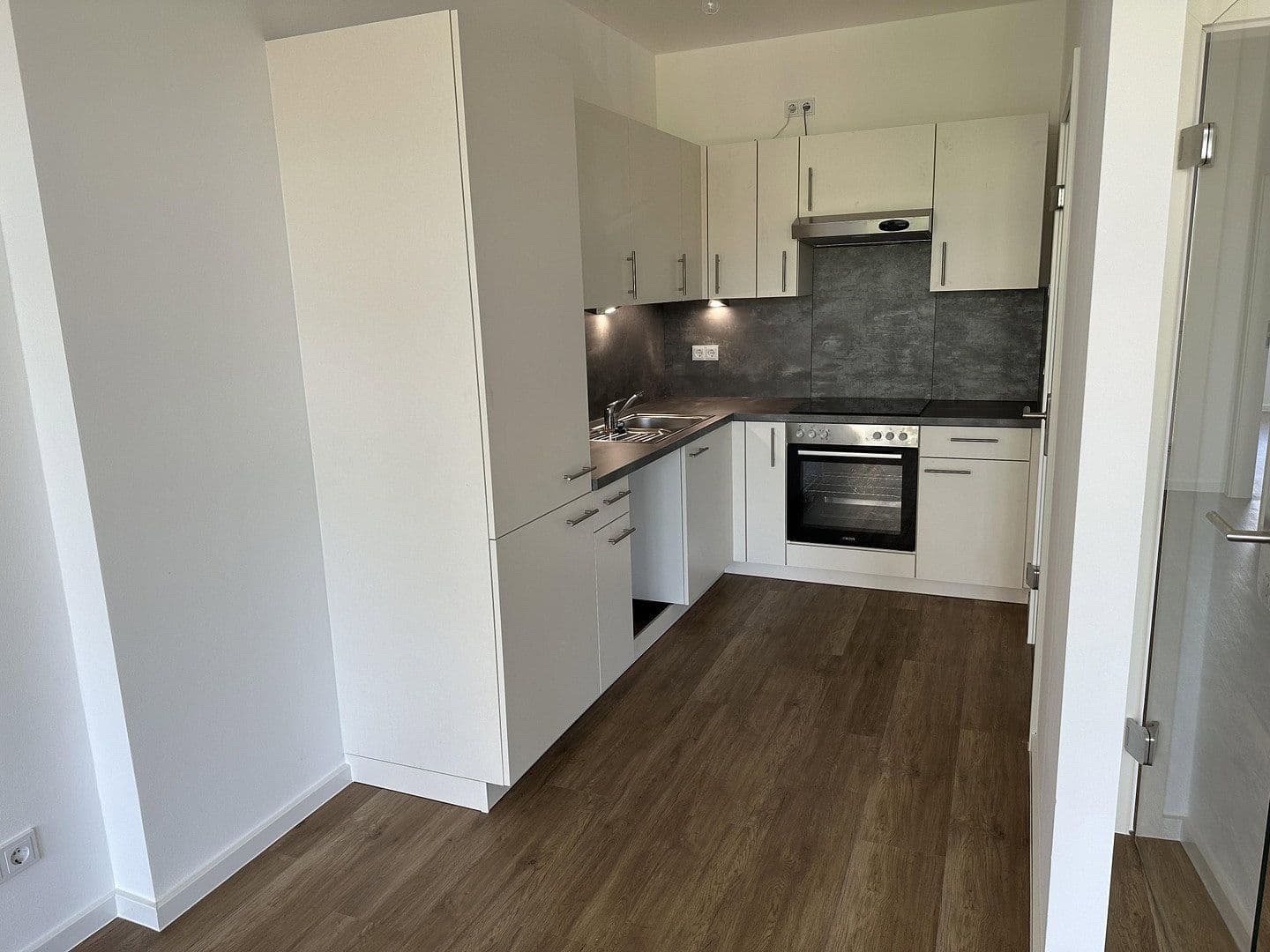 Pronájem bytu 3+1 82 m², Nymphenburger Straße 166, München, Bavorsko Pronájem bytu 3+1 82 m², Nymphenburger Straße 166, München, Bavorsko