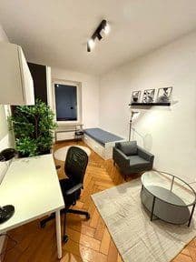 Pronájem bytu 4+1 75 m², Gmunder Straße 28, München, Bavorsko Pronájem bytu 4+1 75 m², Gmunder Straße 28, München, Bavorsko