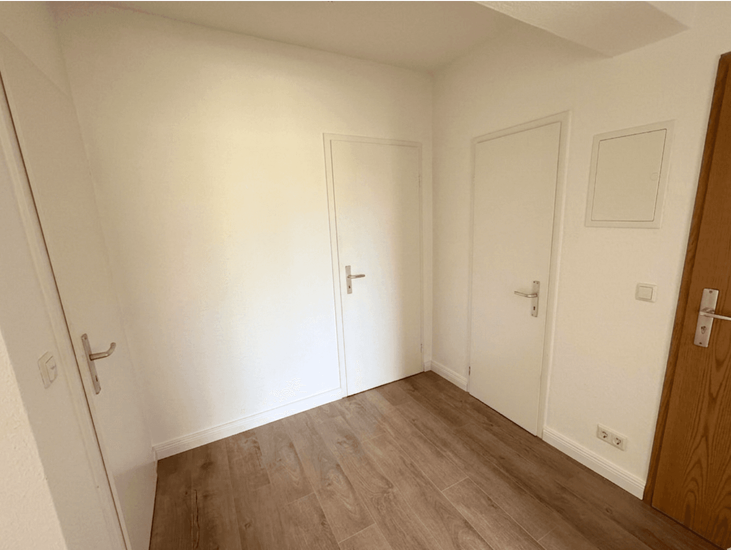 Pronájem bytu 4+kk 78 m², Neukieritzsch, Sasko Pronájem bytu 4+kk 78 m², Neukieritzsch, Sasko