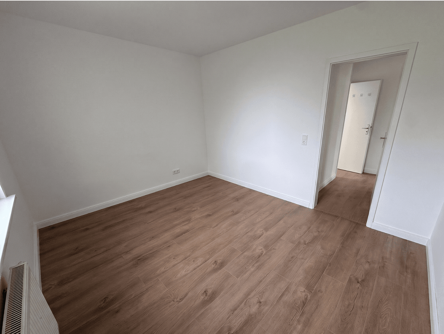 Pronájem bytu 4+kk 78 m², Neukieritzsch, Sasko Pronájem bytu 4+kk 78 m², Neukieritzsch, Sasko