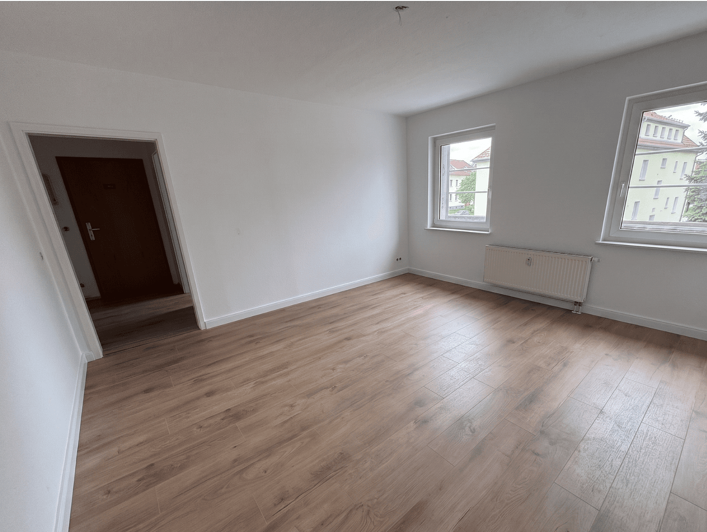 Pronájem bytu 4+kk 78 m², Neukieritzsch, Sasko Pronájem bytu 4+kk 78 m², Neukieritzsch, Sasko