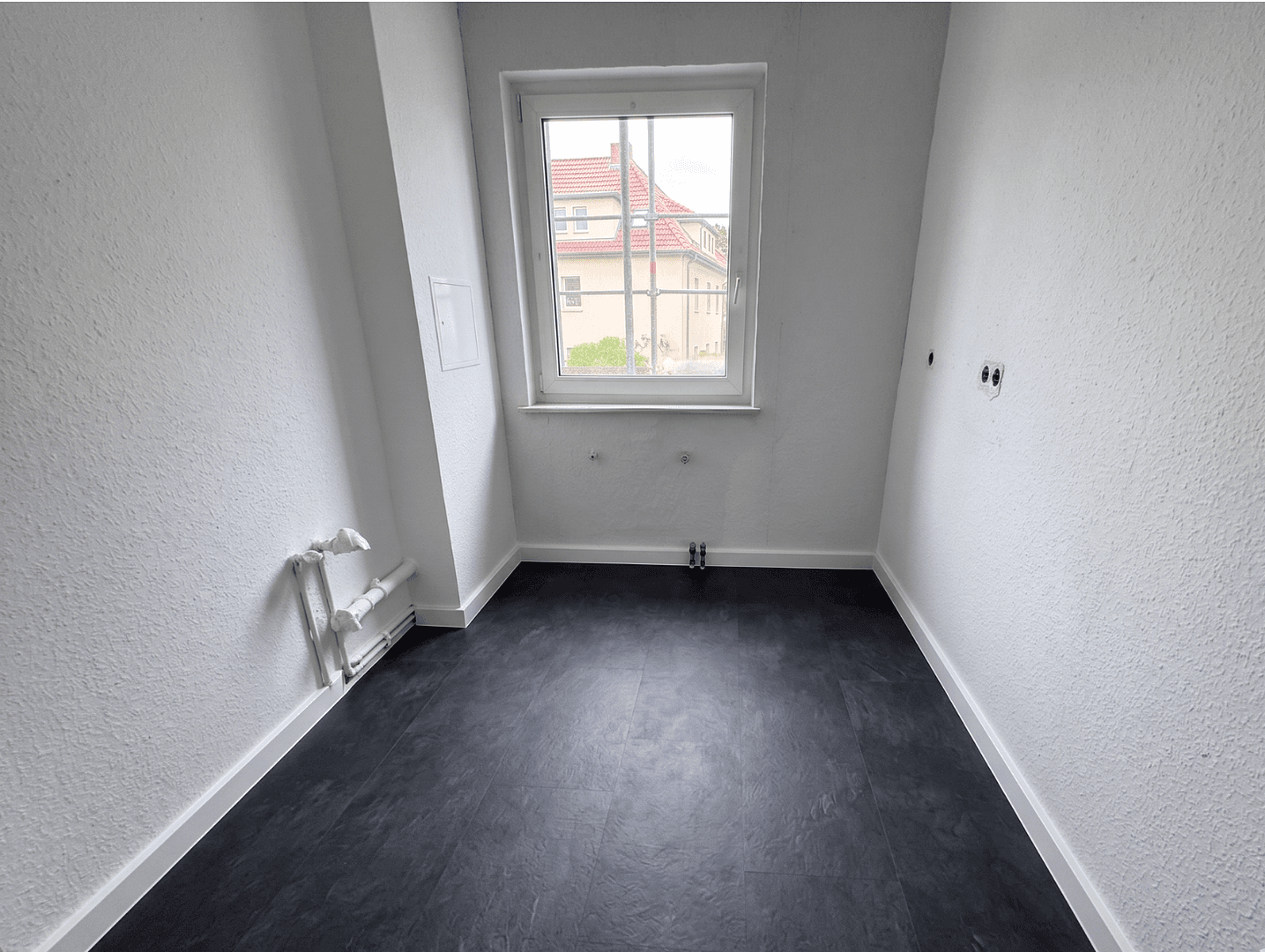 Pronájem bytu 4+kk 78 m², Neukieritzsch, Sasko Pronájem bytu 4+kk 78 m², Neukieritzsch, Sasko